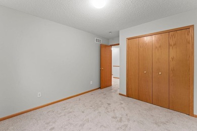 Discover the perfect blend of style and convenience in this - photo 30