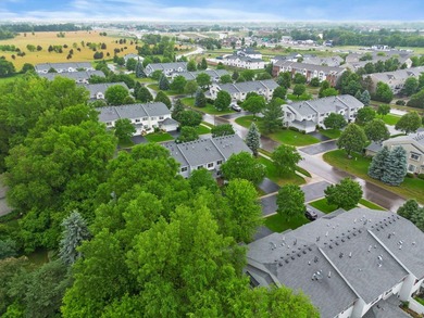 Discover the perfect blend of style and convenience in this - photo 34