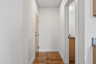 Discover the perfect 1 bedroom, 1 bathroom condo in Biddeford