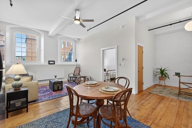 Discover the perfect 1 bedroom, 1 bathroom condo in Biddeford