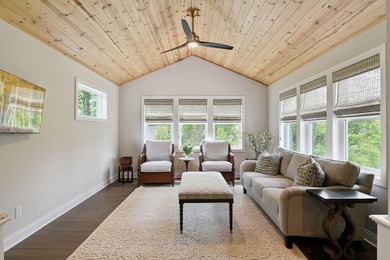Architectural sophistication meets modern comfort in this - photo 17