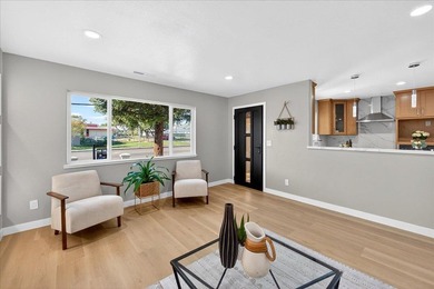 Welcome home to this beautifully remodeled 4BD/2BA residence - photo 7