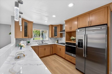 Welcome home to this beautifully remodeled 4BD/2BA residence - photo 9