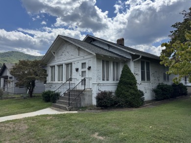Lake Home Sale Pending in Hinton, West Virginia