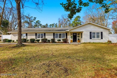 Trent River Home For Sale in New Bern North Carolina