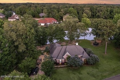 Welcome to 6 Red Head Pointe in Raymond! Tucked away in a quiet - photo 1