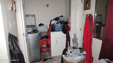 Affordable investment opportunity with a tenant in place paying - photo 3
