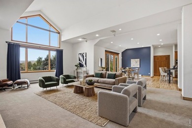 Discover this spectacular Miramont residence, perfectly - photo 4