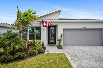 (private lake, pond, coastal) Home For Sale in Port Saint Lucie Florida