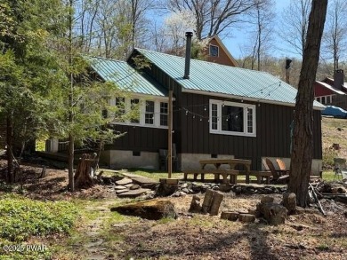 Lake Home For Sale in Greentown, Pennsylvania