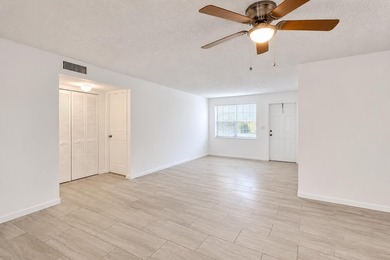 Exceptional opportunity to own a versatile residence in the - photo 4