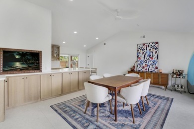 Welcome to 30 Chestnut Trail in the heart of Tequesta! This - photo 13