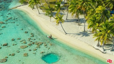 Motu Fara is an extraordinary private island estate set within - photo 15