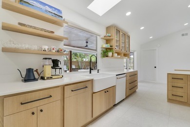 Welcome to 30 Chestnut Trail in the heart of Tequesta! This - photo 16