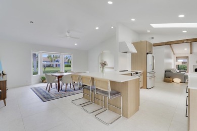 Welcome to 30 Chestnut Trail in the heart of Tequesta! This - photo 22