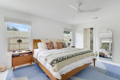 Welcome to 30 Chestnut Trail in the heart of Tequesta! This - photo 31