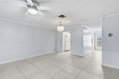 Bright and spacious 2BR/2BA corner condo in a desirable 55+ - photo 9