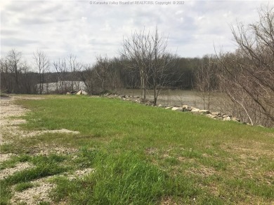 Lake Acreage For Sale in Ceredo, West Virginia
