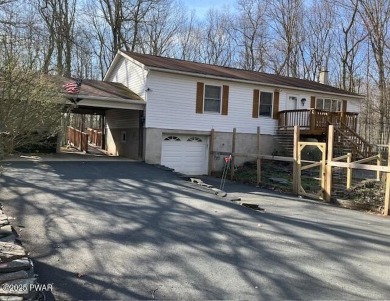 Lake Home For Sale in Hawley, Pennsylvania