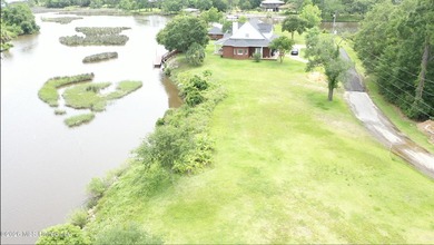 Rare opportunity to own TWO adjoining & elevated waterfront lots - photo 4