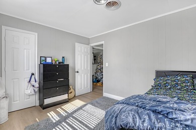 Well-maintained home located at 731 50th Street in West Palm - photo 11