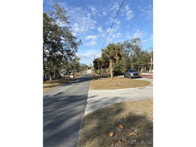 OPPORTUNITY KNOCKS! 3BR/2BA Plus Den/Ofc 1,472 SF on Half Acre! - photo 7
