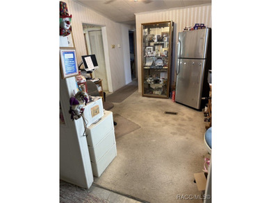 OPPORTUNITY KNOCKS! 3BR/2BA Plus Den/Ofc 1,472 SF on Half Acre! - photo 9
