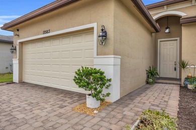 Welcome to this beautifully maintained 3-bedroom, 2-bath CBS - photo 3