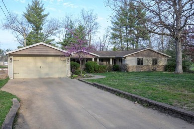Lake Home For Sale in Effingham, Illinois