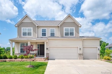 Welcome to this beautifully maintained 2022 custom built modern - photo 4
