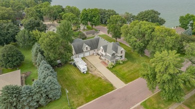 Silver Lake Home Active Under Contract in Lake Park Iowa