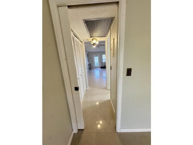 Welcome to this charming first-floor, one-bedroom - photo 12