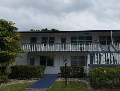 Bright and spacious 2-bedroom, 2nd floor corner unit located in - photo 12