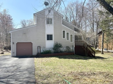 Lake Home For Sale in Lake Ariel, Pennsylvania