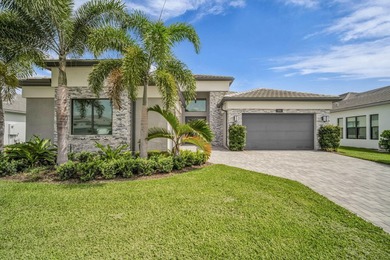 SPECTACULAR NEVER LIVED IN 3 BEDROOM 4 FULL BATHROOM SINGLE - photo 3