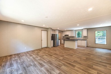 Charming New Home in Lake Awana - Flexible Living on a Private - photo 11
