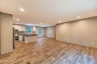 Charming New Home in Lake Awana - Flexible Living on a Private - photo 13