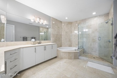Nestled along Jacksonville's riverfront skyline, this premier - photo 14