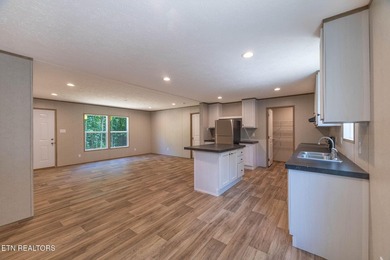 Charming New Home in Lake Awana - Flexible Living on a Private - photo 15