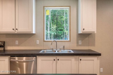 Charming New Home in Lake Awana - Flexible Living on a Private - photo 17