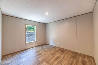 Charming New Home in Lake Awana - Flexible Living on a Private - photo 18