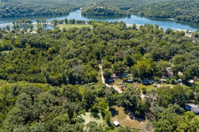 Lake Taneycomo Acreage For Sale in Forsyth Missouri