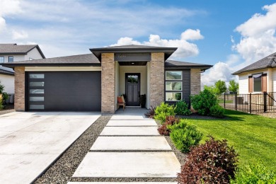 Lake Home For Sale in Star, Idaho