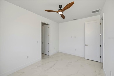 NEW AMAZING PRICE! STUNNING QUICK GULF ACCESS custom built 4/3/3 - photo 25