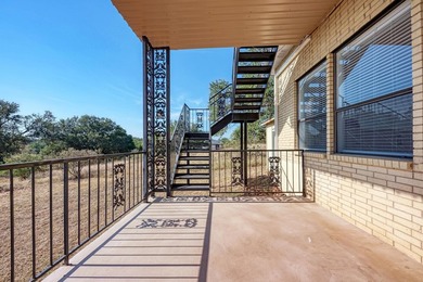 Exceptional opportunity to own a spacious 3 BR, 31/2 Bath home - photo 30