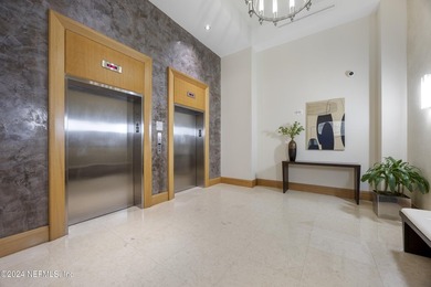 Nestled along Jacksonville's riverfront skyline, this premier - photo 37