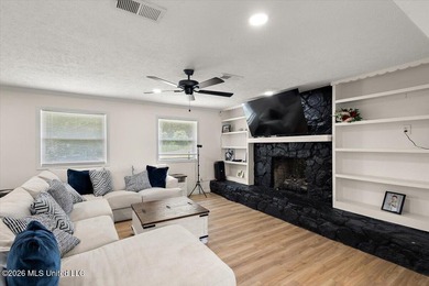 Country Living Meets Modern Comfort on 4.8 Acres! Welcome to 592 - photo 7