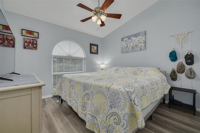 Immediate CASH FLOW and a PRIME LOCATION! This solid - photo 12