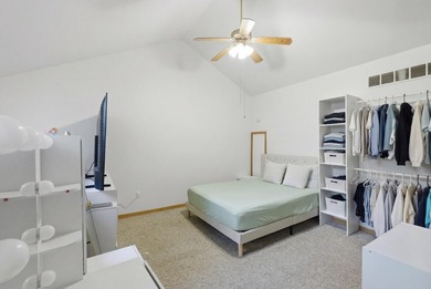 Experience lake living in the heart of Wisconsin Dells! This - photo 14