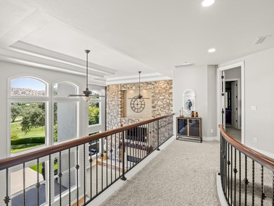 Luxury Living at Brighton Crest! Perfectly positioned - photo 9